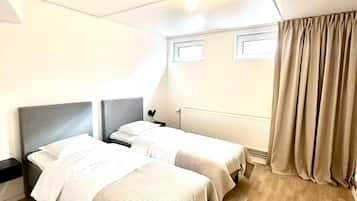 Soundproofing, free WiFi, bed sheets