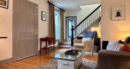 Cozy Country Getaway in the Heart of Upperville