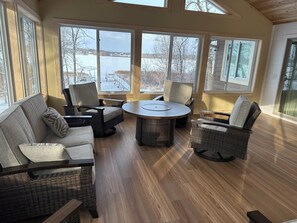 Interior - AMAZING LAKE HOUSE  1 hour from cities, Goose Lake, "Where up North starts." (Rush City)