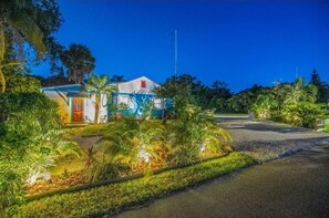 Exterior - Coastal Retreat & Biking Bliss (Clearwater)