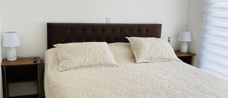 2 dormitorios, tabla de planchar con plancha, wifi y ropa de cama