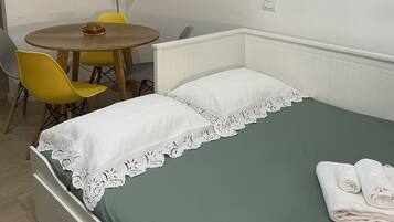 1 Schlafzimmer, Bügeleisen/Bügelbrett, kostenloses WLAN, Bettwäsche