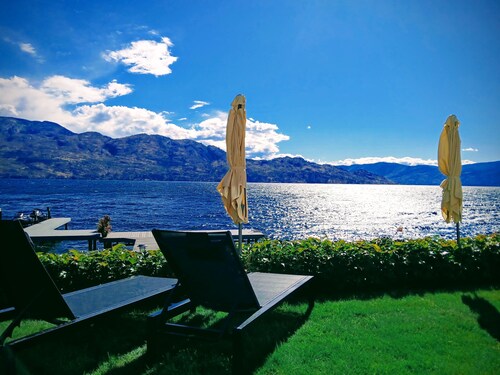 Seclusion Bay Condo 99. Full Reno done in 2025. Luxury Lakeside on Okanagan Lake
