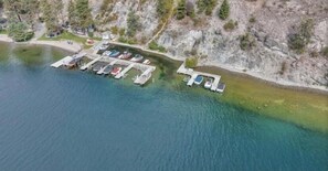 Marina - Seclusion Bay Condo 99. Full Reno done in 2025. Luxury Lakeside on Okanagan Lake (West Kelowna)