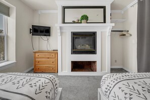 1 bedroom, in-room safe, free WiFi, bed sheets
