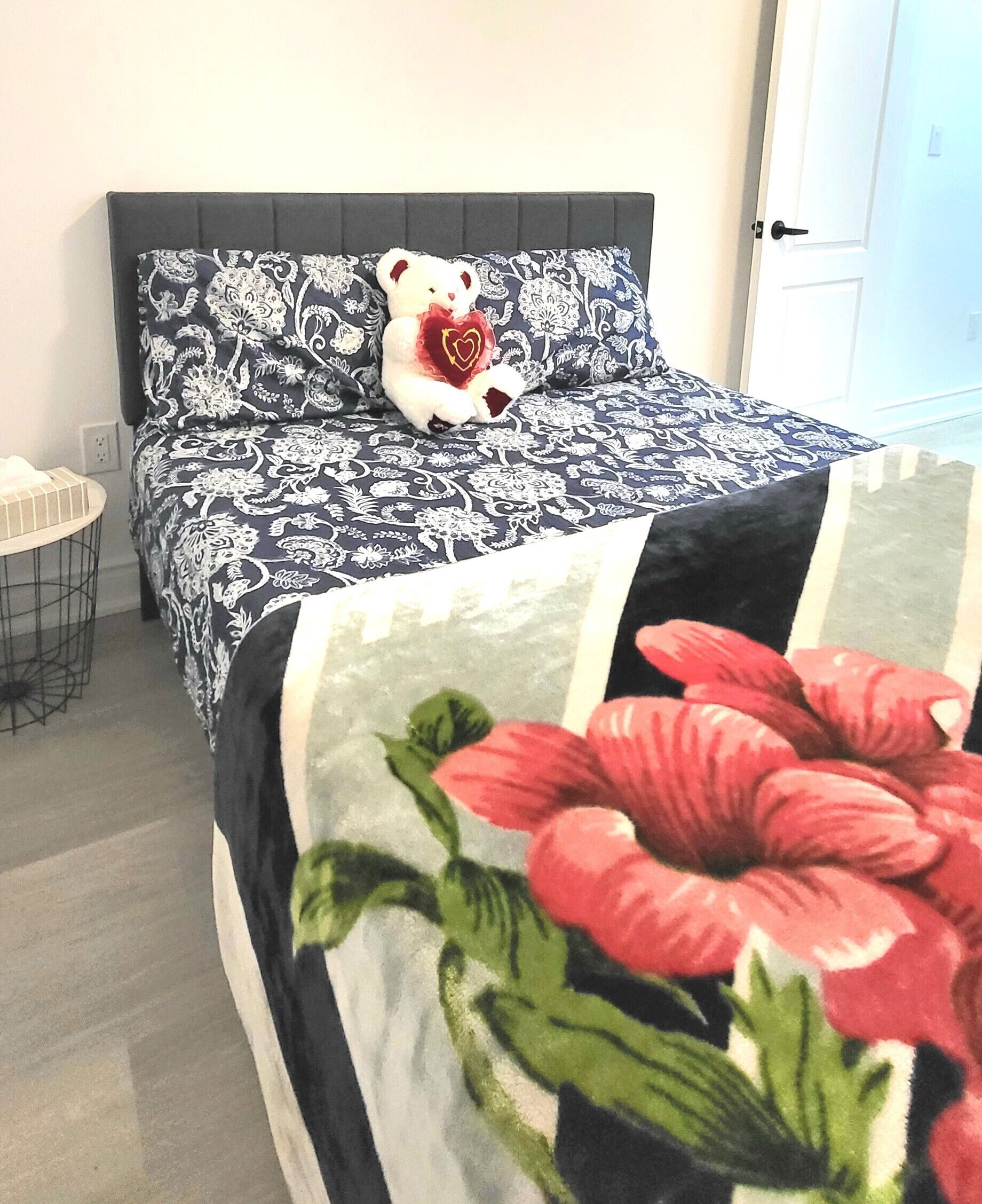 2 bedrooms, desk, iron/ironing board, free WiFi