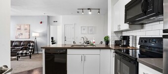 20% off for long stay, Hot Tub, pets allowed