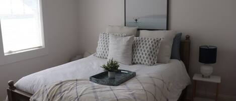 3 bedrooms, iron/ironing board, travel cot, WiFi