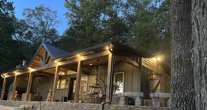 Sunset Lake Cottage at Mammoth Cave