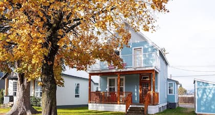 Downtown Home w/ Hot Tub and Bike Storage