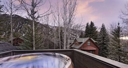 12MM Aspen Residence -Walk to Town & Ski Slopes by Aspen Vacation Rentals