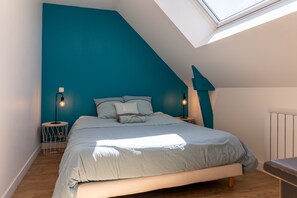 2 slaapkamers, een strijkplank/strijkijzer, gratis wifi, beddengoed
