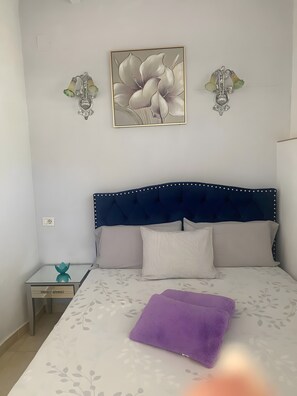 1 chambre, accès au Wi-Fi (inclus), literie fournie