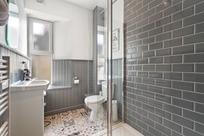 Douche, séchoir à cheveux