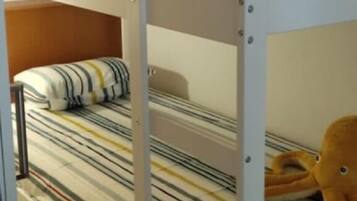 3 chambres, fer et planche Ă repasser, Wi-Fi gratuit, draps fournis