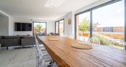 Villa Nina avec vue sur la montagne, Wi-Fi et climatisation