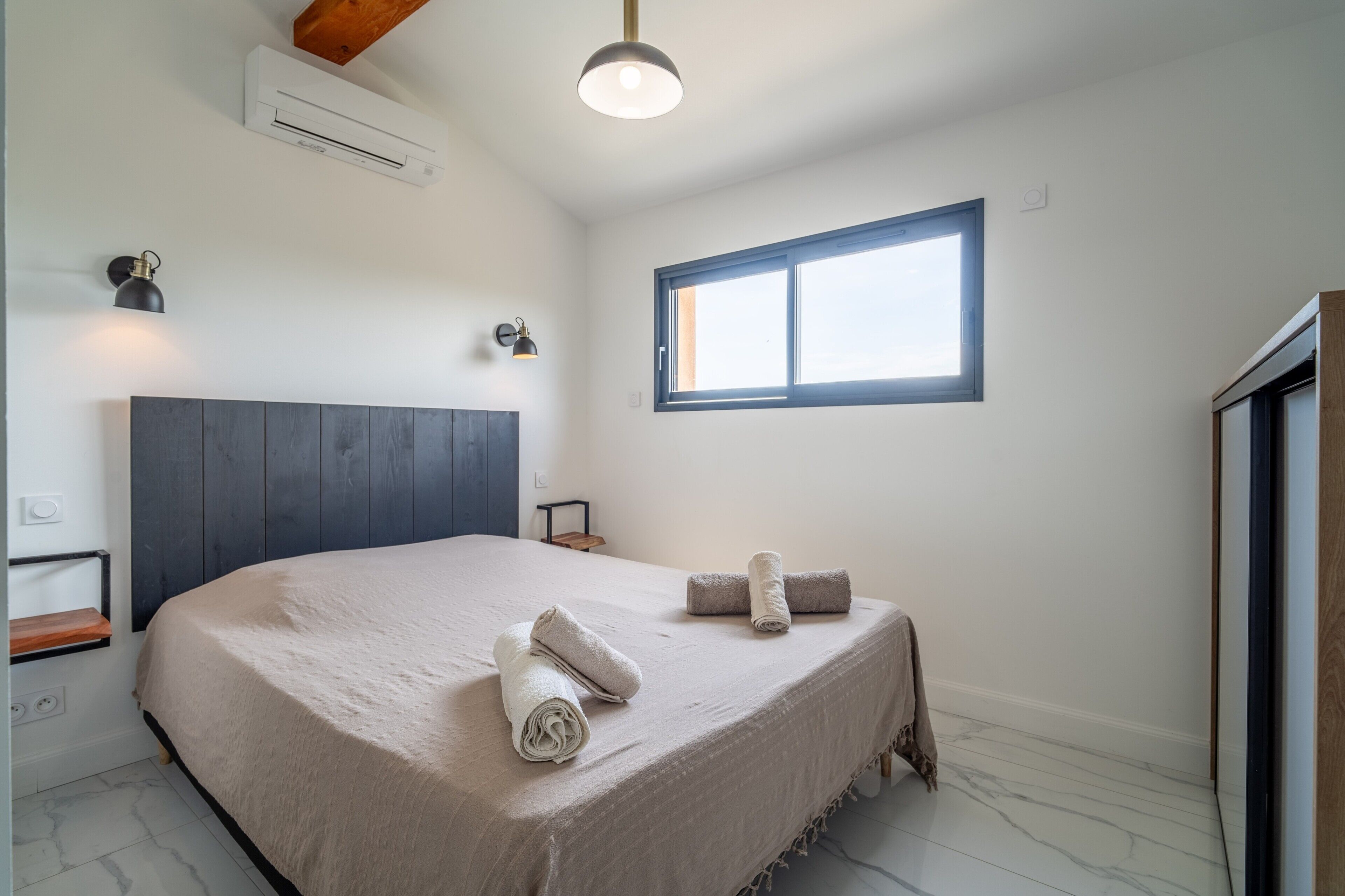 5 chambres, Wi-Fi gratuit, draps fournis