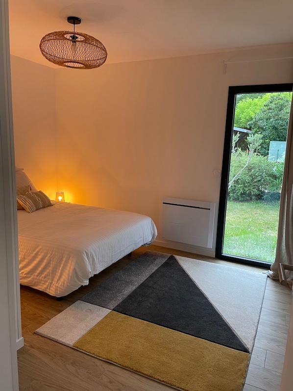 3 bedrooms, WiFi, bed sheets