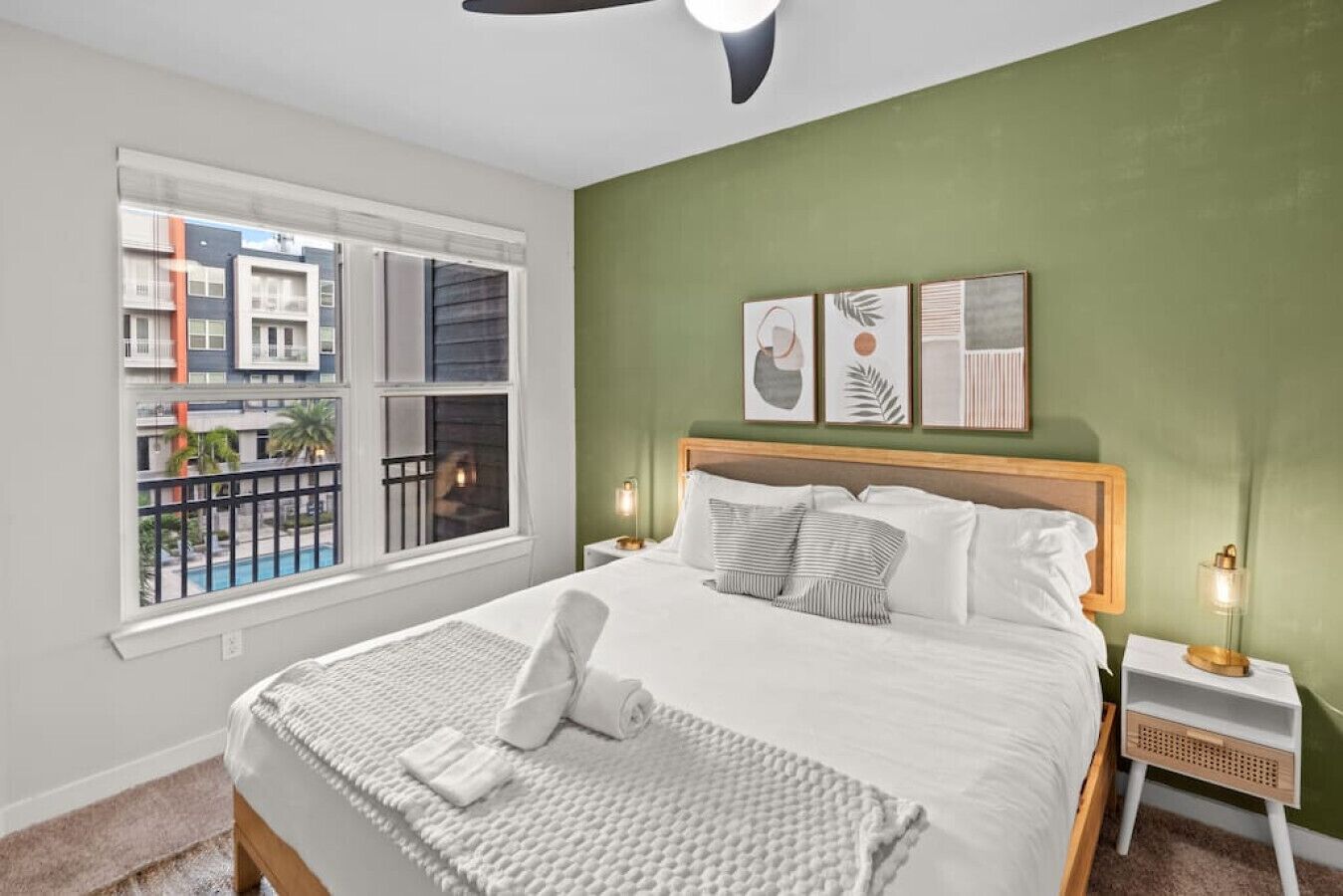 Pool - Gym - FREE parking - Luxury king suite - 6