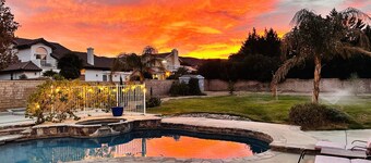 Desert Oasis with a star-gazing meditative & peaceful experience for the family.