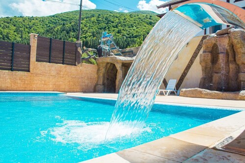 Guesthouse “The Rock” with outdoor mineral swimming pool & jacuzzi 