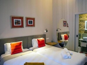 3 bedrooms, Internet, bed sheets - Quinta de Vila Nova | Apartment da Vinha | Agrotourism | Rural Environment (Monção)