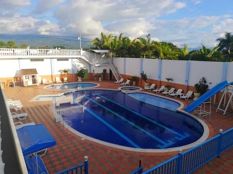 Pool. Finca las Palmas