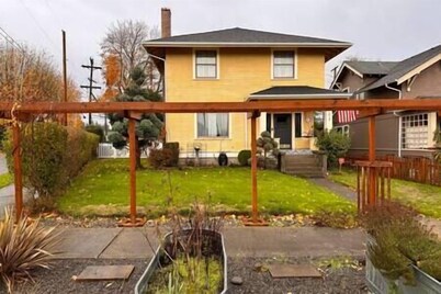 The Edison | Historic Centralia