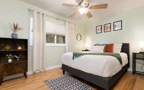 4 soverom, strykejern/-brett, wi-fi og sengetøy