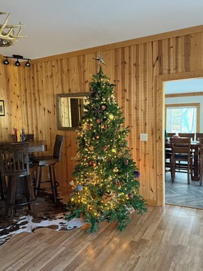 Dining - Only a few dates left for a Caddo Christmas! (Karnack)