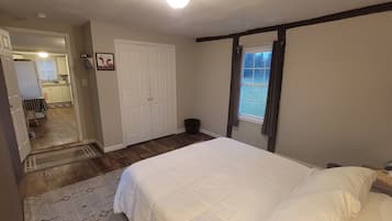 1 bedroom, iron/ironing board, travel crib, WiFi