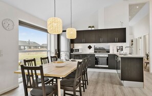 Fridge, dishwasher, coffee/tea maker - Beautiful home in Løkken with WiFi (Løkken)