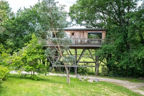 Exterior - Cottage 'La Cabane De Gardelac' with Private Terrace, Private Garden and Balcony (Saint-Remy)