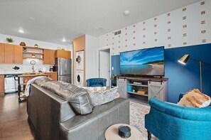 Smart TV, books