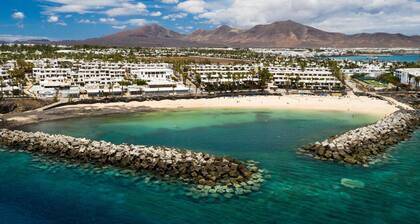 Vacation Villa 'La Rinconera' with Private Terrace, Private Garden and Wi-Fi