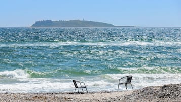 Playa en los alrededores y pesca