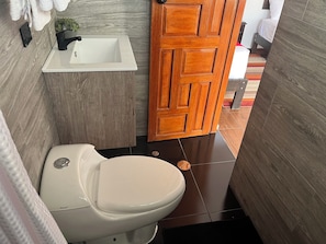 Deluxe tweepersoonskamer | Badkamer