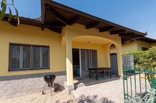 2 Bedroom Private vacation home in Viverone