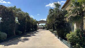 Front of property - Palace Inn I-45 & Bellfort (Houston)