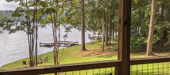 Beautiful view, great location - Dock and Fire Pit - 3BR/2BA, Ideal for Families