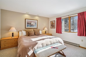 Unclassified image, 4 of 45, button - 2-bedroom condo with weekend shuttle, pool, and hot tub. (Killington)
