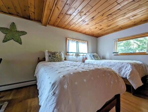 2 bedrooms, desk, iron/ironing board, travel cot