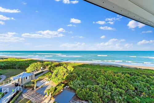 OCEANFRONT Penthouse XL Balcony w/ Gorgeous Views, S. Hutchinson Island/Stuart
