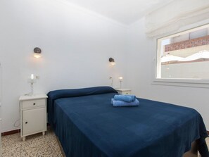 2 soverom og strykejern/-brett