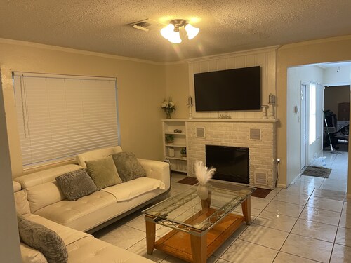 2 Bedroom House, Ideal for a Family