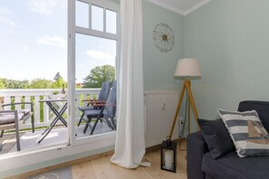 Télévision, chaîne hi-fi