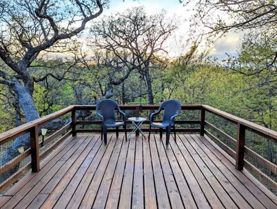 Treehouse Hideaway - Your Home Away from Home