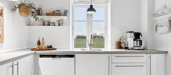"Adrienne" - 6.4km from the sea by Interhome