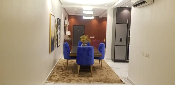 Dining - We are vintage, yet retro, a blend of antique and modern styles for your comfort (Osapa London)