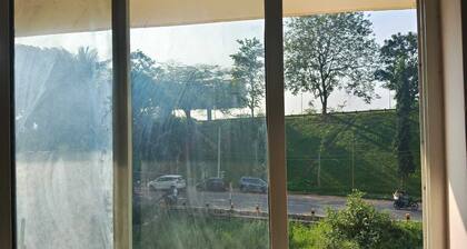 Stay in neighborhood of airport. cozy accommodation of families and couples
